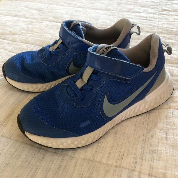 Blue and Grey Nike Revolution Size 13 Little Kids Running Shoes - Picture 5 of 5